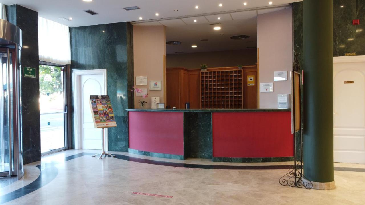 Checkin Madrid Parla 호텔 외부 사진